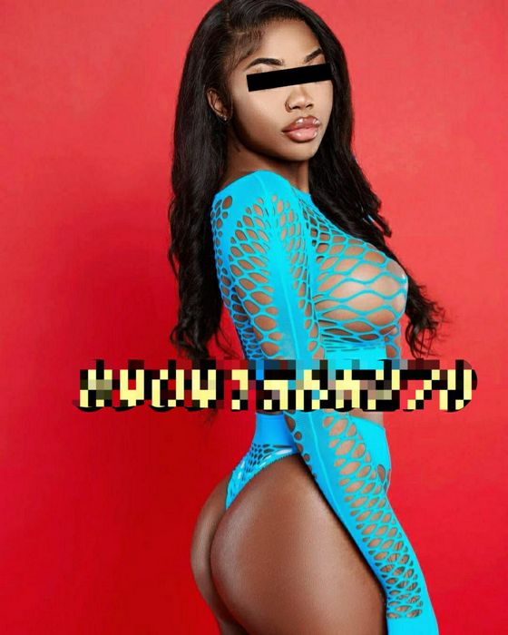 Девушки на час и стиль общения: как они адаптируются под клиента?